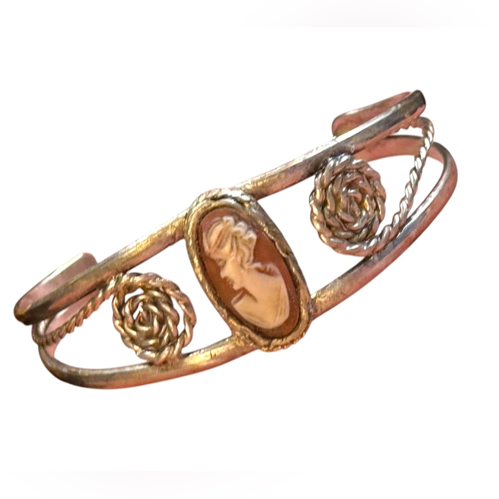 Lovely Handmade vintage cuff Cameo Bracelet Silver scroll work finish